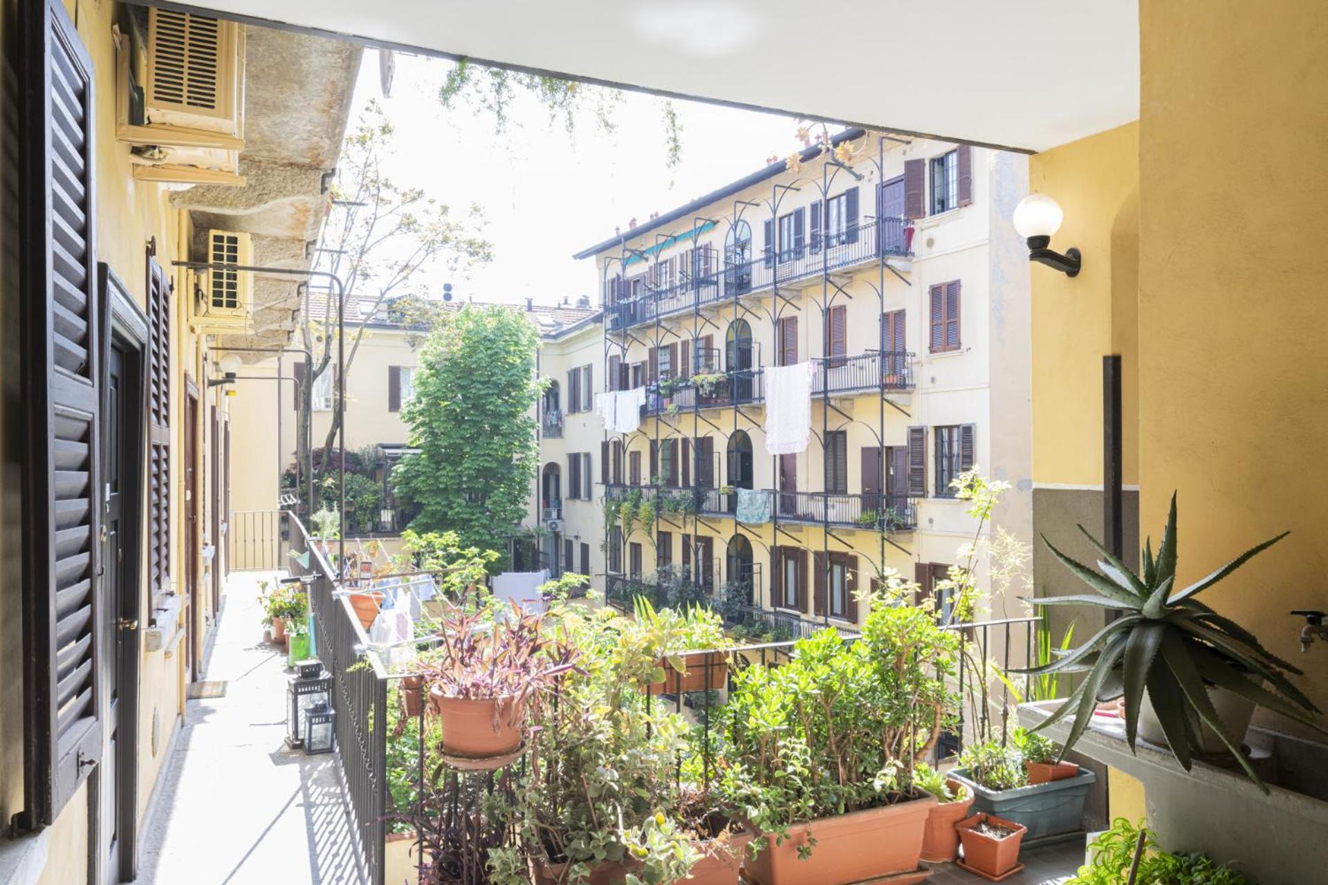 Easylife - Con Balcone Pta Venezia Milan